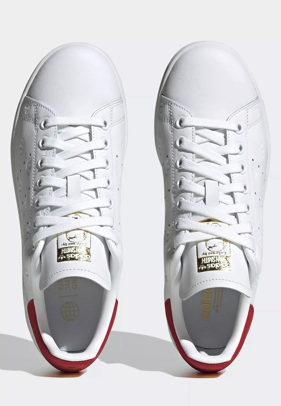 Фото № 4 с приближением к товару «‎STAN SMITH»