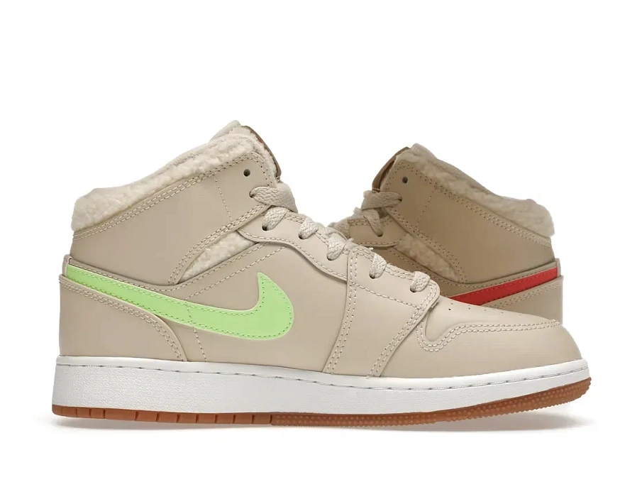 Фото № 3 с приближением к товару «‎Jordan 1 Mid Utility»