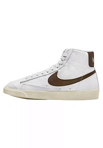 Фото № 1 с приближением к товару «‎BLAZER MID '77 NEXT NATURE»