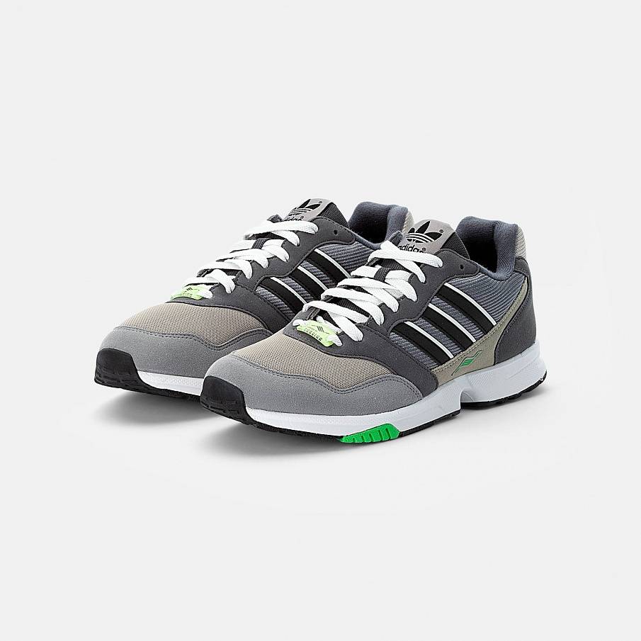 Фото № 2 с приближением к товару «‎Adidas ZX 1000 »