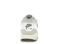 Фото № 4 с приближением к товару «‎Nike Air Max 1»