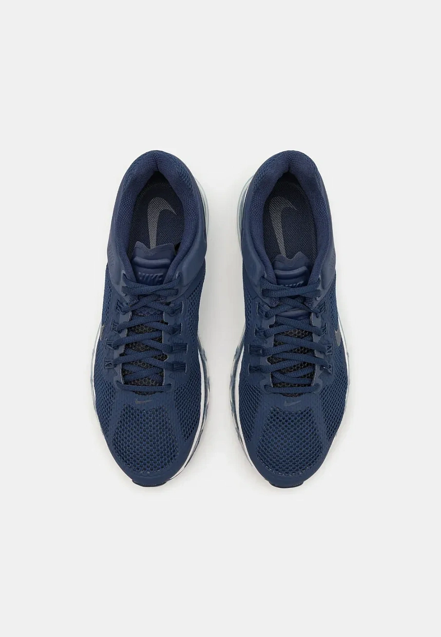 Фото № 4 с приближением к товару «‎AIR MAX 2013»