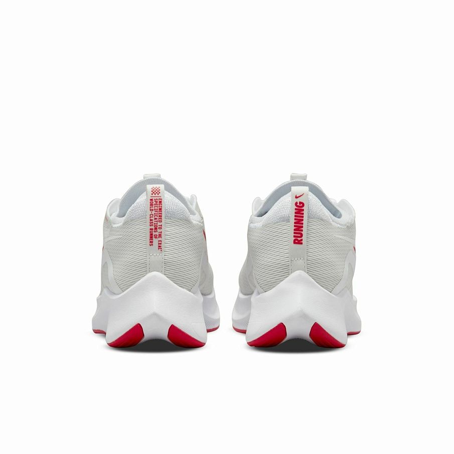 Фото № 4 с приближением к товару «‎Nike Zoom Fly»