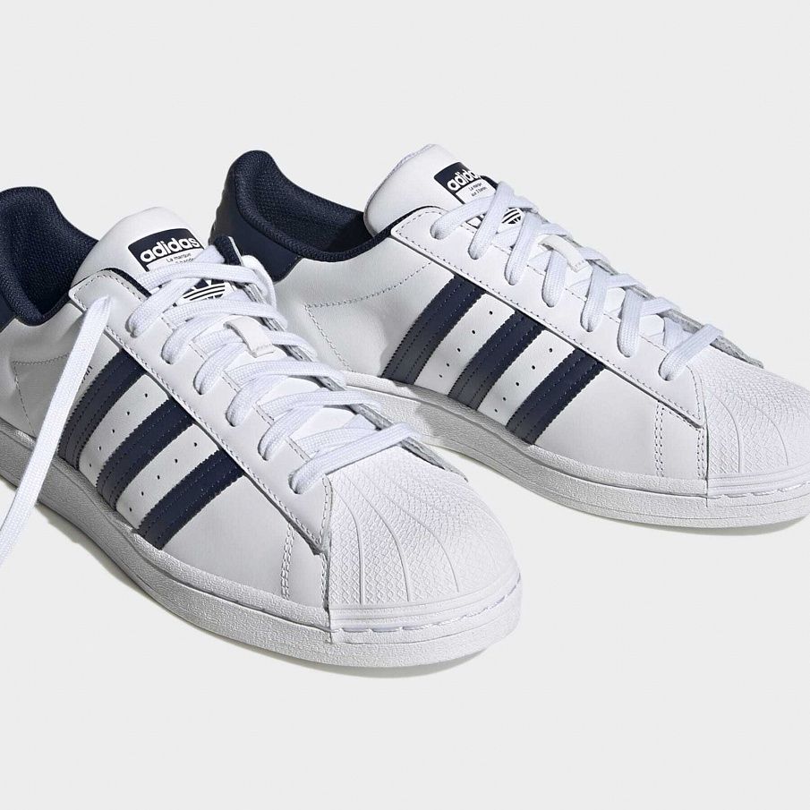 Фото № 2 с приближением к товару «‎Adidas Superstar »