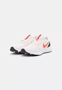 Фото № 2 с приближением к товару «‎SCHUHE REVOLUTION 5»