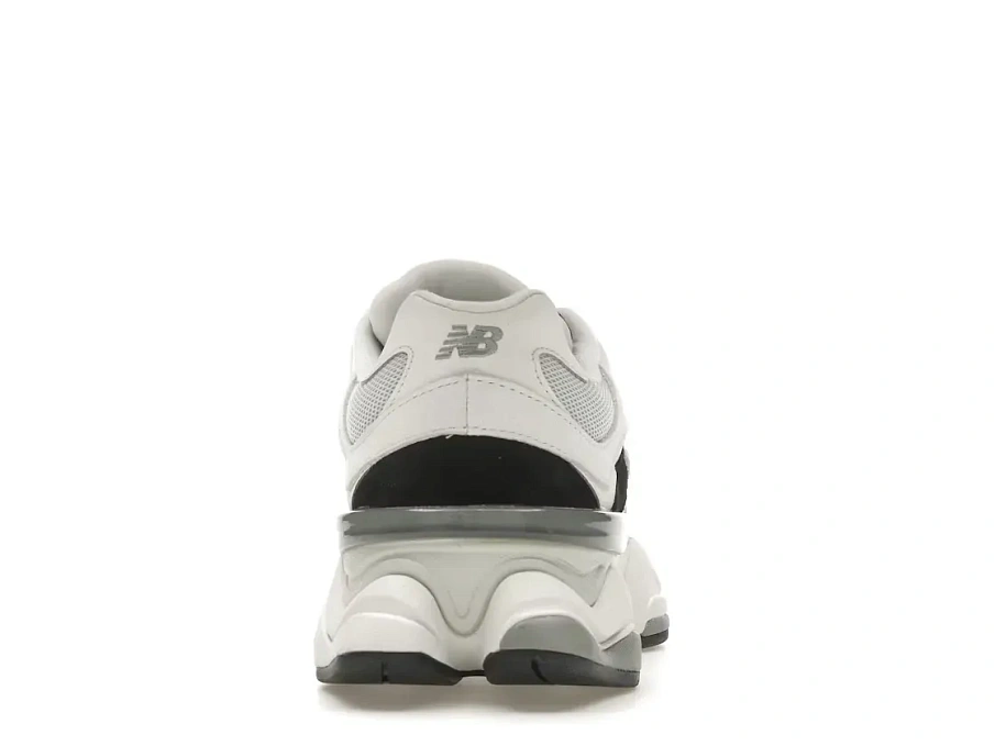 Фото № 4 с приближением к товару «‎New Balance 9060»