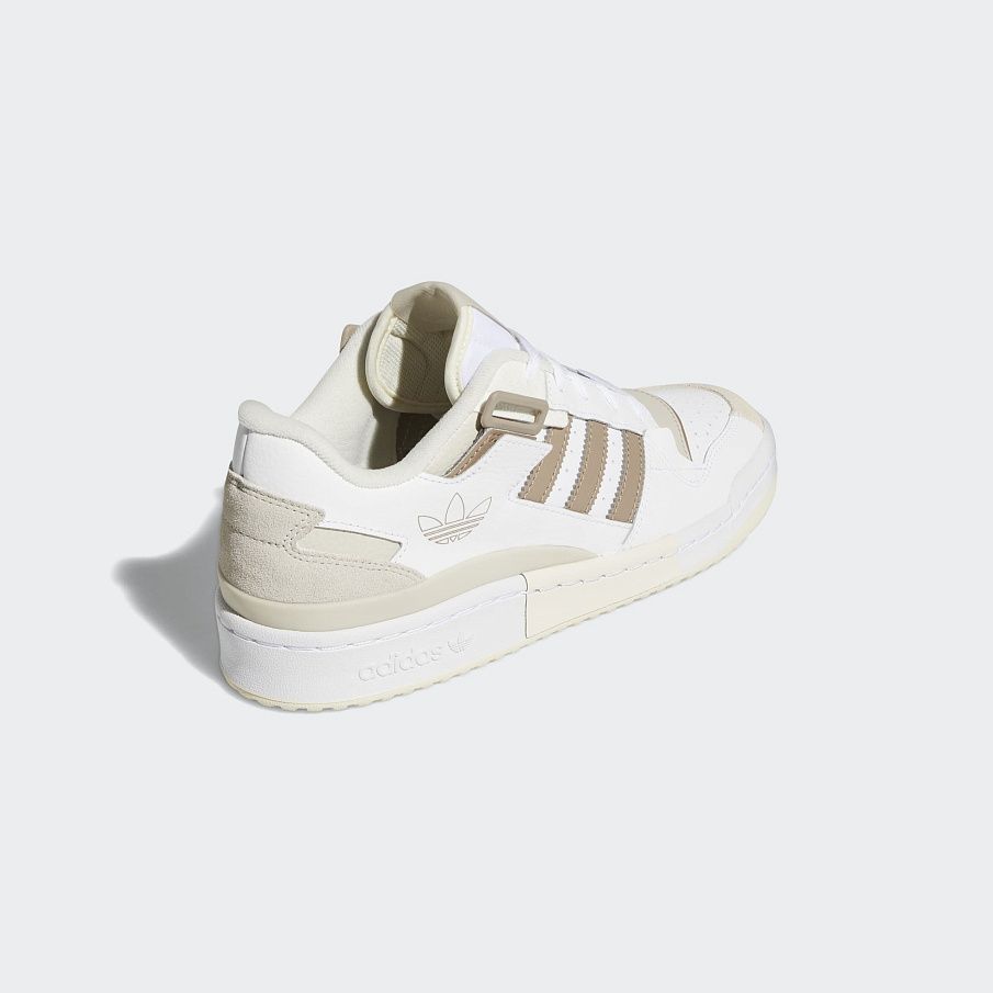 Фото № 4 с приближением к товару «‎Adidas Forum »