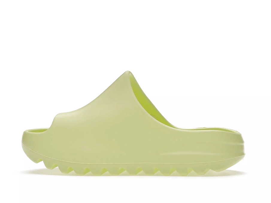 Фото № 4 с приближением к товару «‎adidas Yeezy Slide Glow Green (Kids)»
