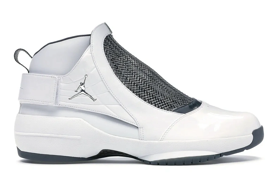 Фото № 1 с приближением к товару «‎Jordan 19 OG Chrome»