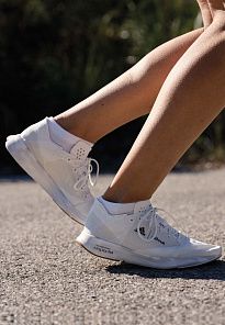 Фото № 1 с приближением к товару «‎Adidas X Allbirds»