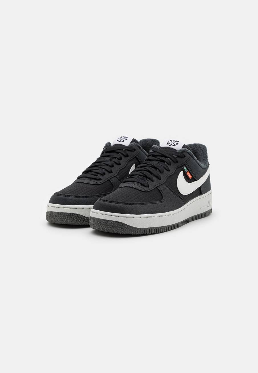Фото № 2 с приближением к товару «‎Nike Air Force 1 ’07 Lv8 »