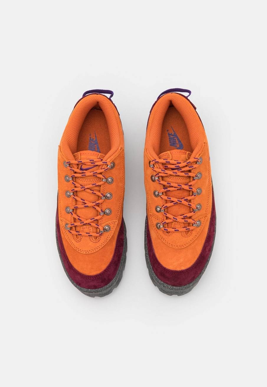 Фото № 4 с приближением к товару «‎Nike Lahar »