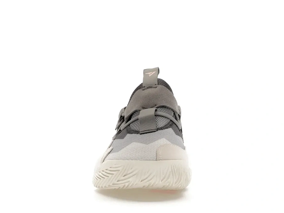 Фото № 2 с приближением к товару «‎adidas Trae Young 1 White Grey Purple»