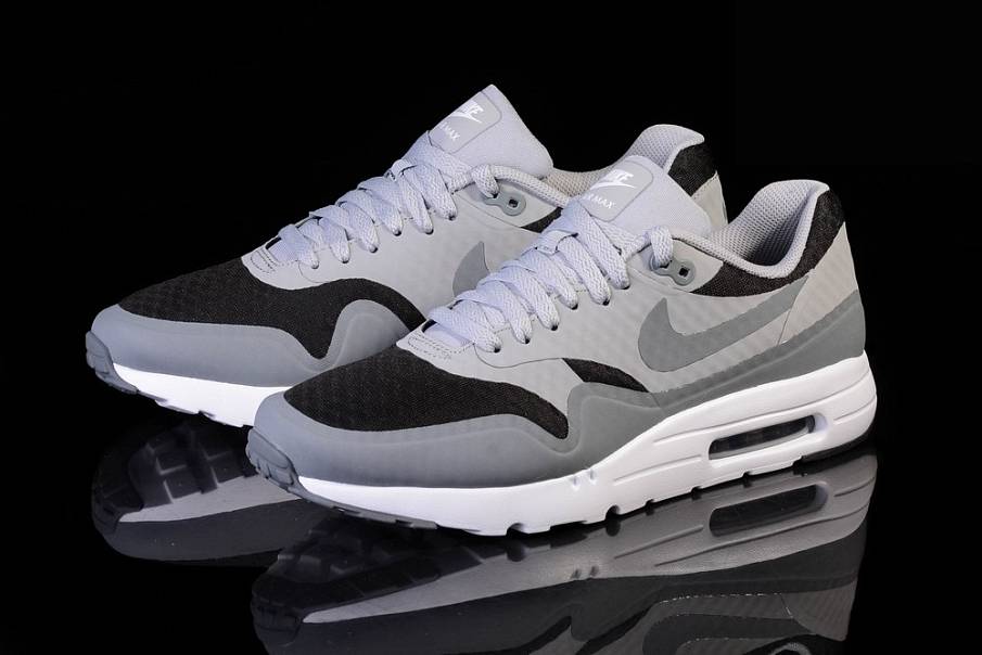 Фото № 1 с приближением к товару «‎Nike Air Max 1 Ultra Essential OR »