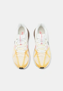 Фото № 4 с приближением к товару «‎AIR ZOOM STRUCTURE 25»