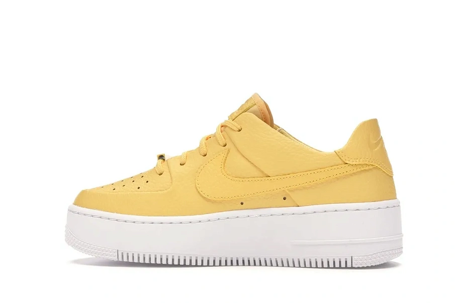 Фото № 6 с приближением к товару «‎Nike Air Force 1 Sage Low Topaz Gold »
