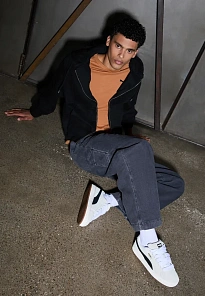 Фото № 1 с приближением к товару «‎UNISEX»