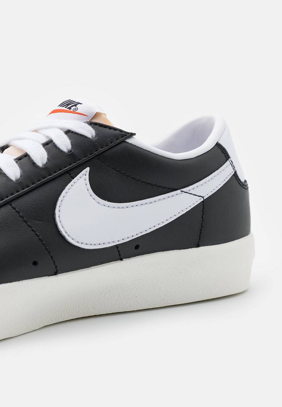 Фото № 5 с приближением к товару «‎Nike Blazer ’77 Vntg »
