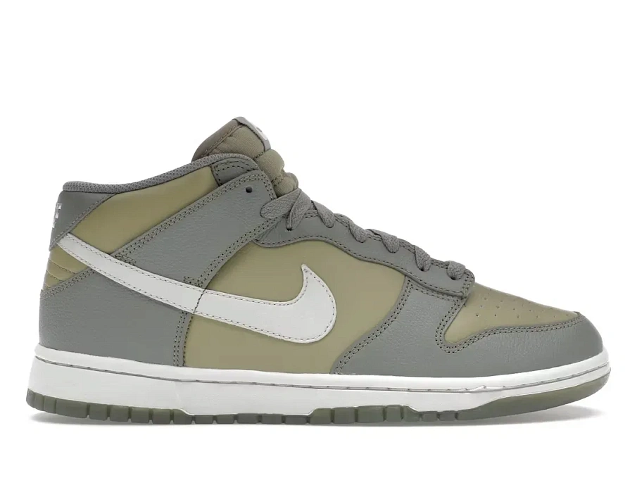 Фото № 1 с приближением к товару «‎Nike Dunk Mid»