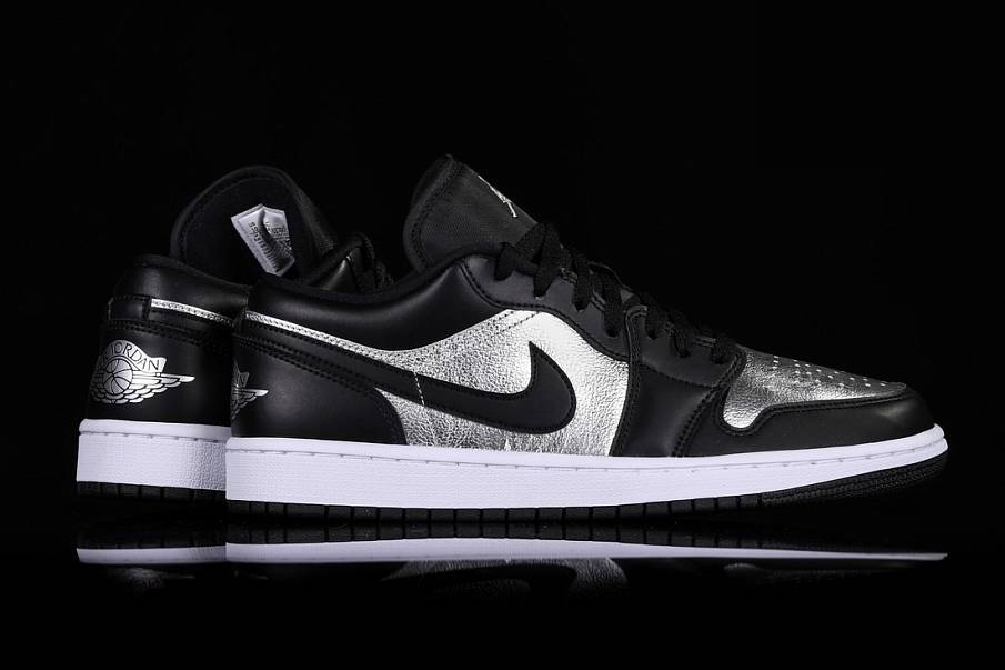 Фото № 4 с приближением к товару «‎Nike Air Jordan 1 Retro SE Wmns »