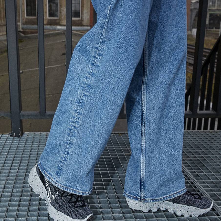 Фото № 3 с приближением к товару «‎Nike Space Hippie »
