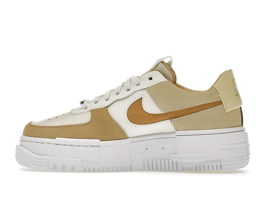 Фото № 5 с приближением к товару «‎Nike Air Force 1 Low Pixel Sail Coconut Milk »