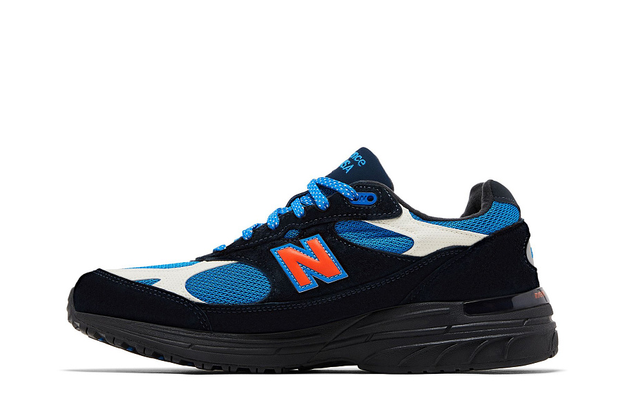 Фото № 4 с приближением к товару «‎Kith x Madison Square Garden x New Balance 993 Made in USA New York Knicks - Away»