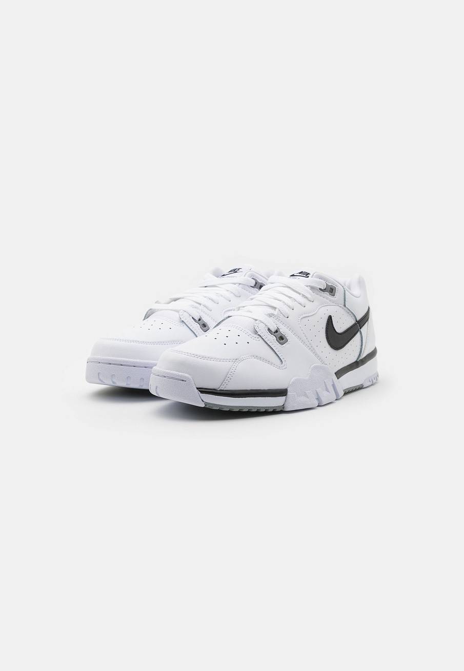Фото № 4 с приближением к товару «‎Nike Cross Trainer »