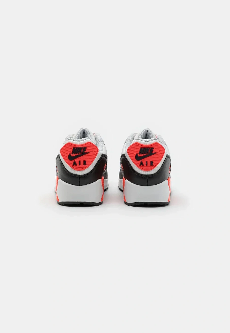 Фото № 3 с приближением к товару «‎AIR MAX 90 GTX»