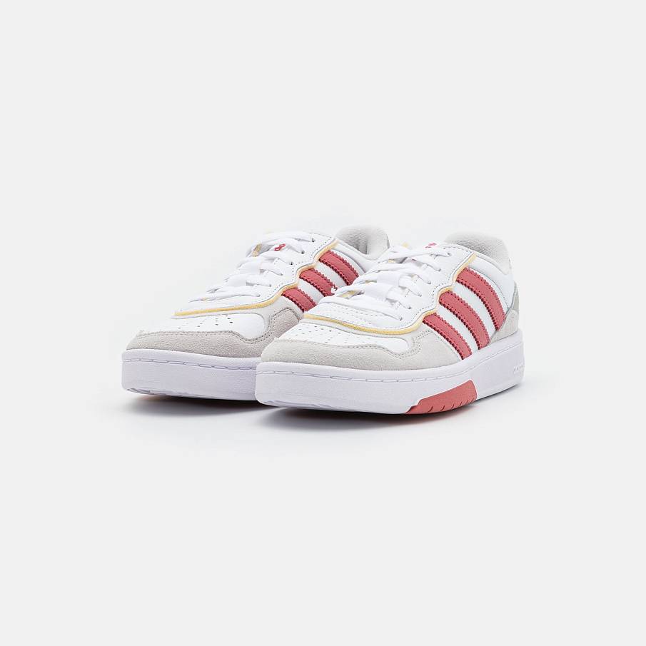 Фото № 2 с приближением к товару «‎Adidas Courtic »