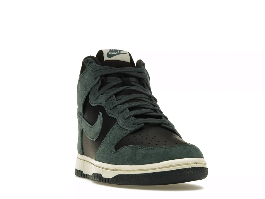 Фото № 3 с приближением к товару «‎Nike Dunk High Retro PRM Faded Spruce»