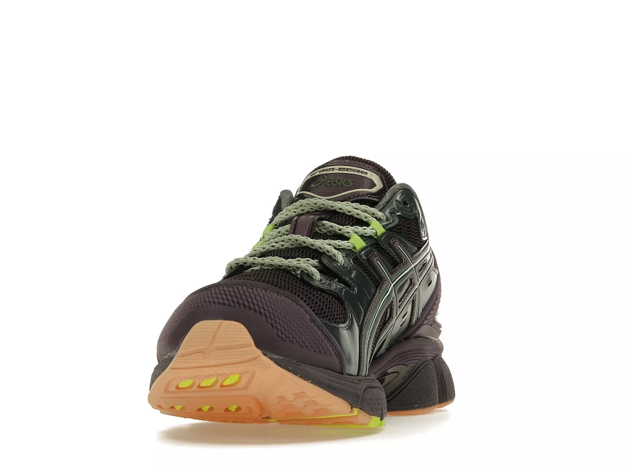 Фото № 2 с приближением к товару «‎ASICS GEL-Nimbus 9 Brain Dead Nightshade»