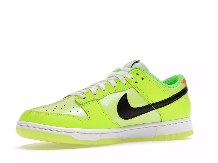 Фото № 5 с приближением к товару «‎Nike Dunk Low SE Splash Volt»
