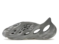 Фото № 3 с приближением к товару «‎adidas Yeezy Foam RNR»