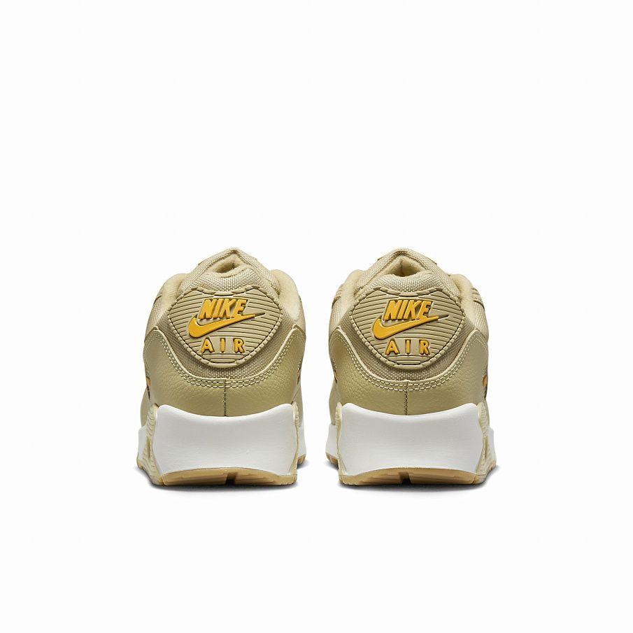 Фото № 4 с приближением к товару «‎Nike Air Max »