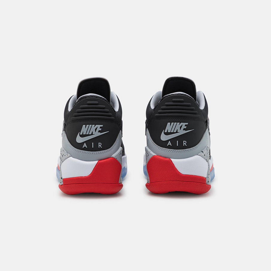 Фото № 3 с приближением к товару «‎Jordan Point Lane »