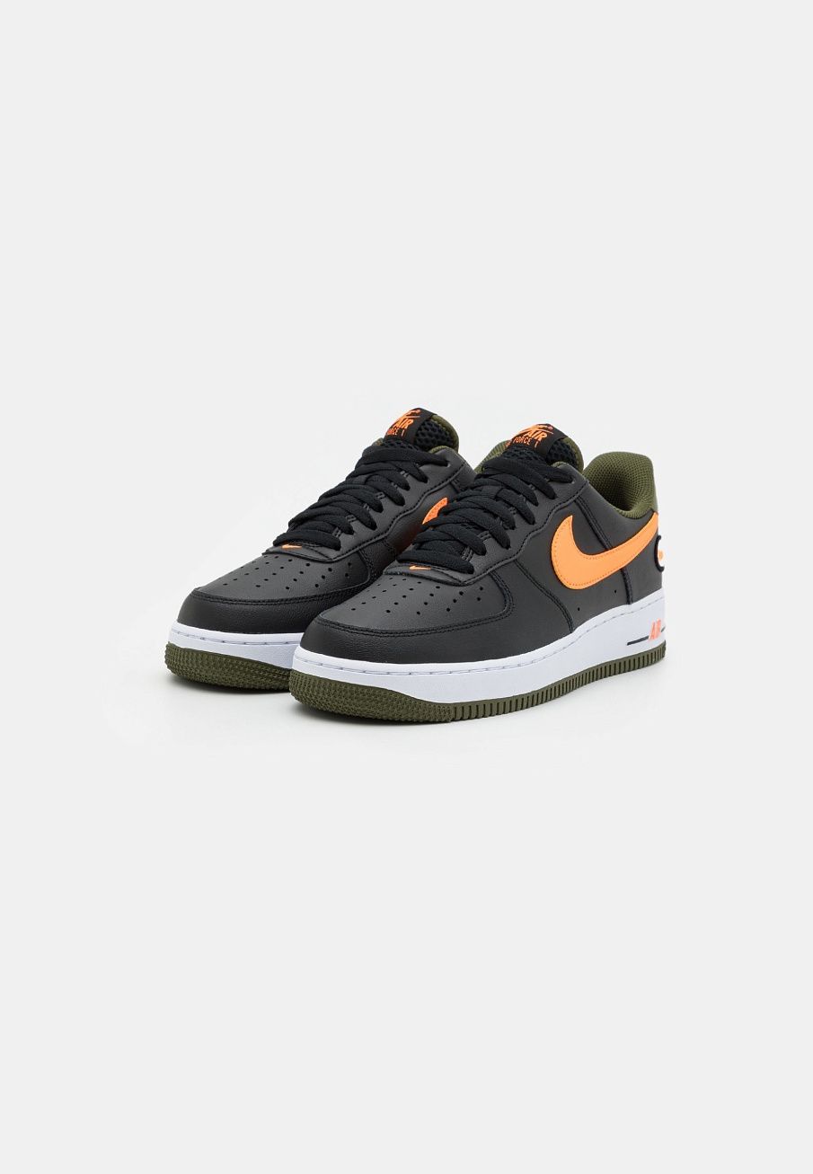 Фото № 2 с приближением к товару «‎Nike Air Force 1 07 Lv8 »