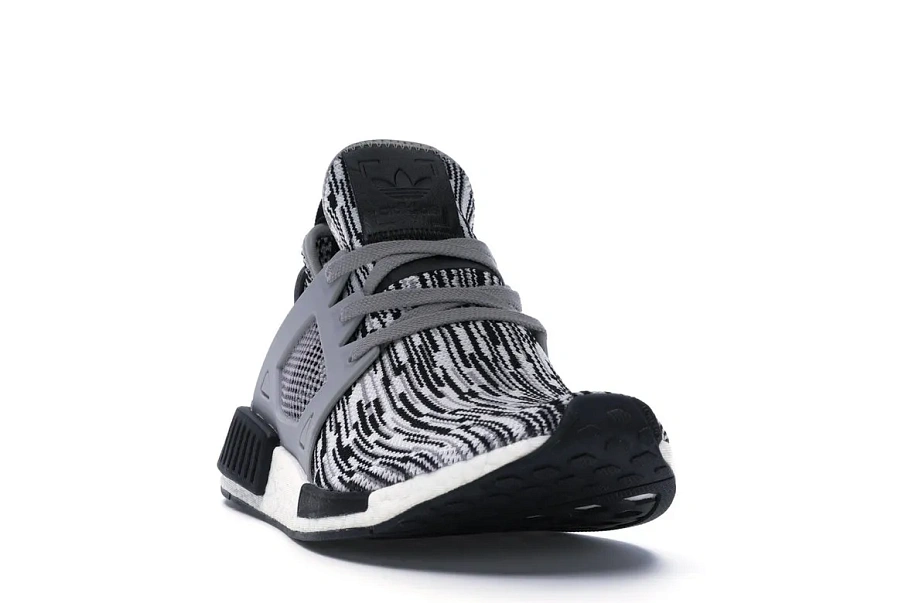 Фото № 4 с приближением к товару «‎adidas NMD XR1 Glitch Camo Oreo»