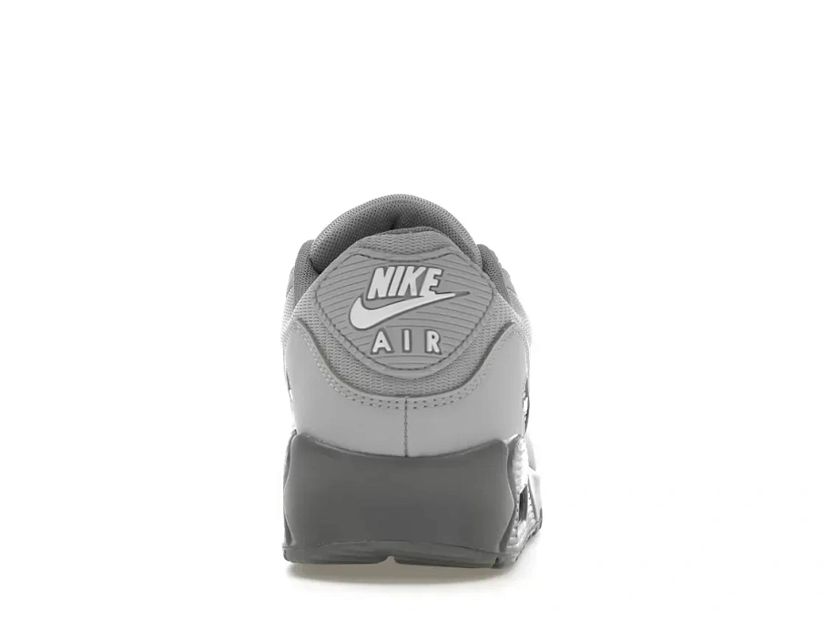 Фото № 4 с приближением к товару «‎Nike Air Max 90»