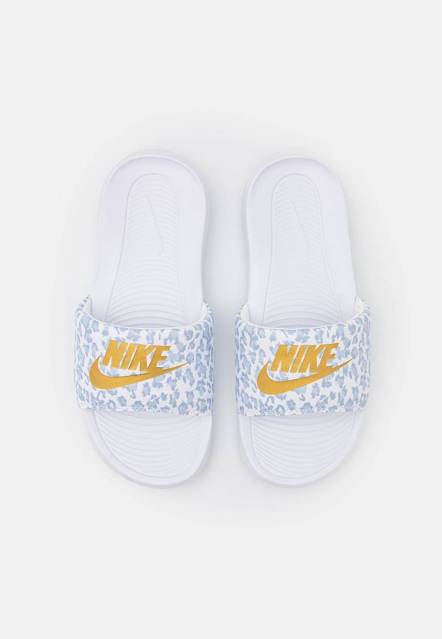 Фото № 5 с приближением к товару «‎Nike Victori One Slide Print»