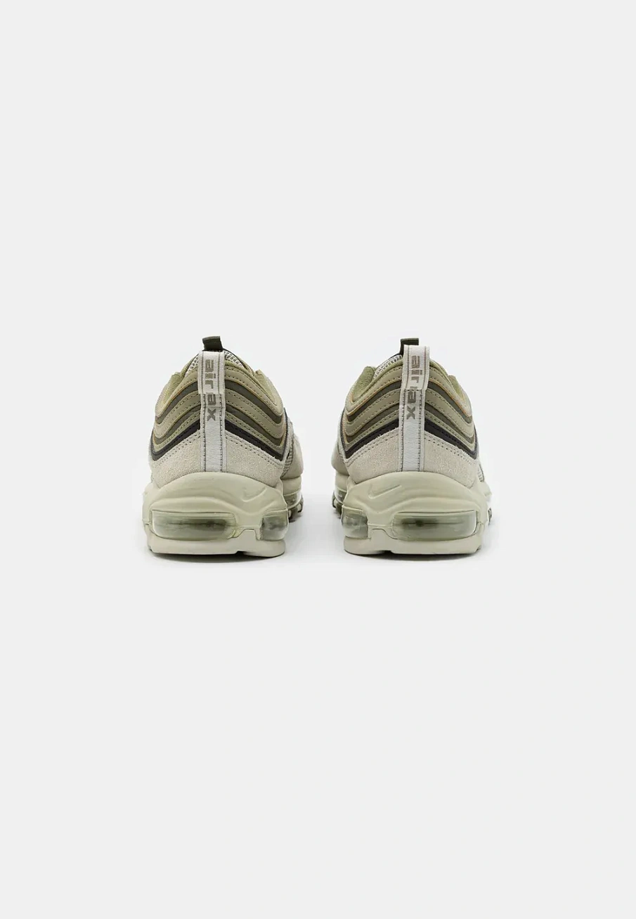 Фото № 3 с приближением к товару «‎AIR MAX 97»