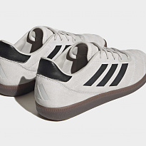 Фото № 4 с приближением к товару «‎Adidas Court »
