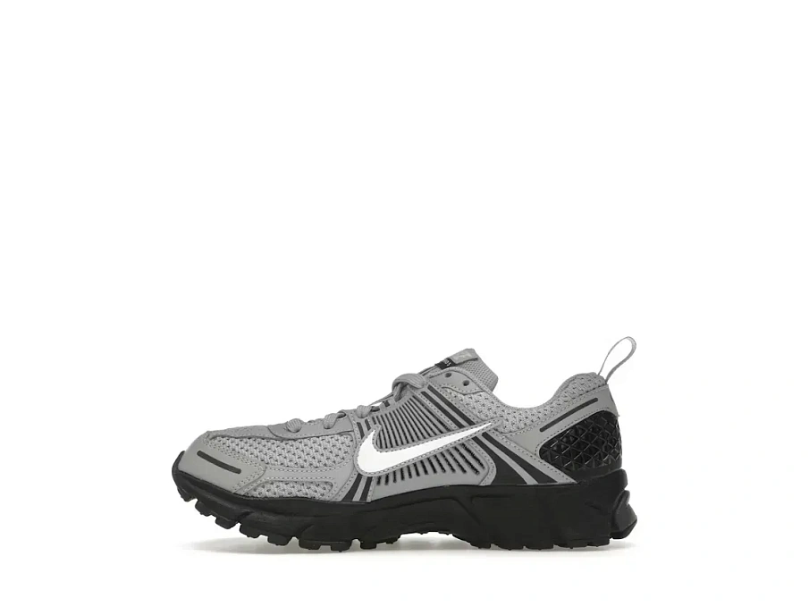 Фото № 3 с приближением к товару «‎Nike Zoom Vomero 5»