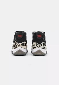 Фото № 3 с приближением к товару «‎WMNS AIR JORDAN 11 RETRO»