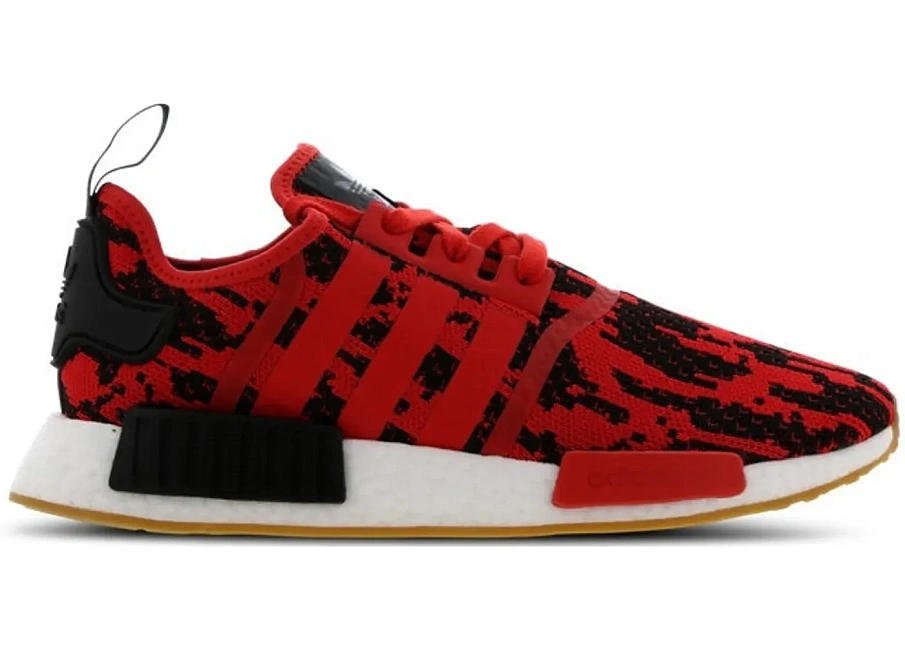 Фото № 1 с приближением к товару «‎adidas NMD R1 Red Black (Foot Locker Exclusive)»