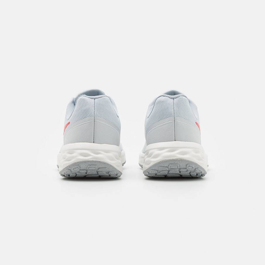 Фото № 3 с приближением к товару «‎Nike Revolution 6 NN»