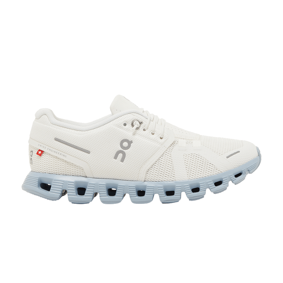 Фото № 1 с приближением к товару «‎ON Women's Cloud 5 White Chambray»