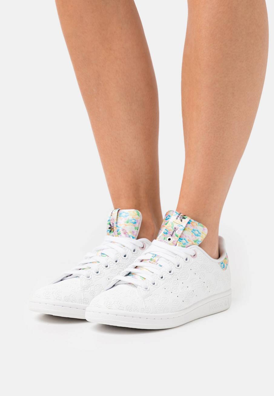 Фото № 2 с приближением к товару «‎Adidas Disney Stan Smith »
