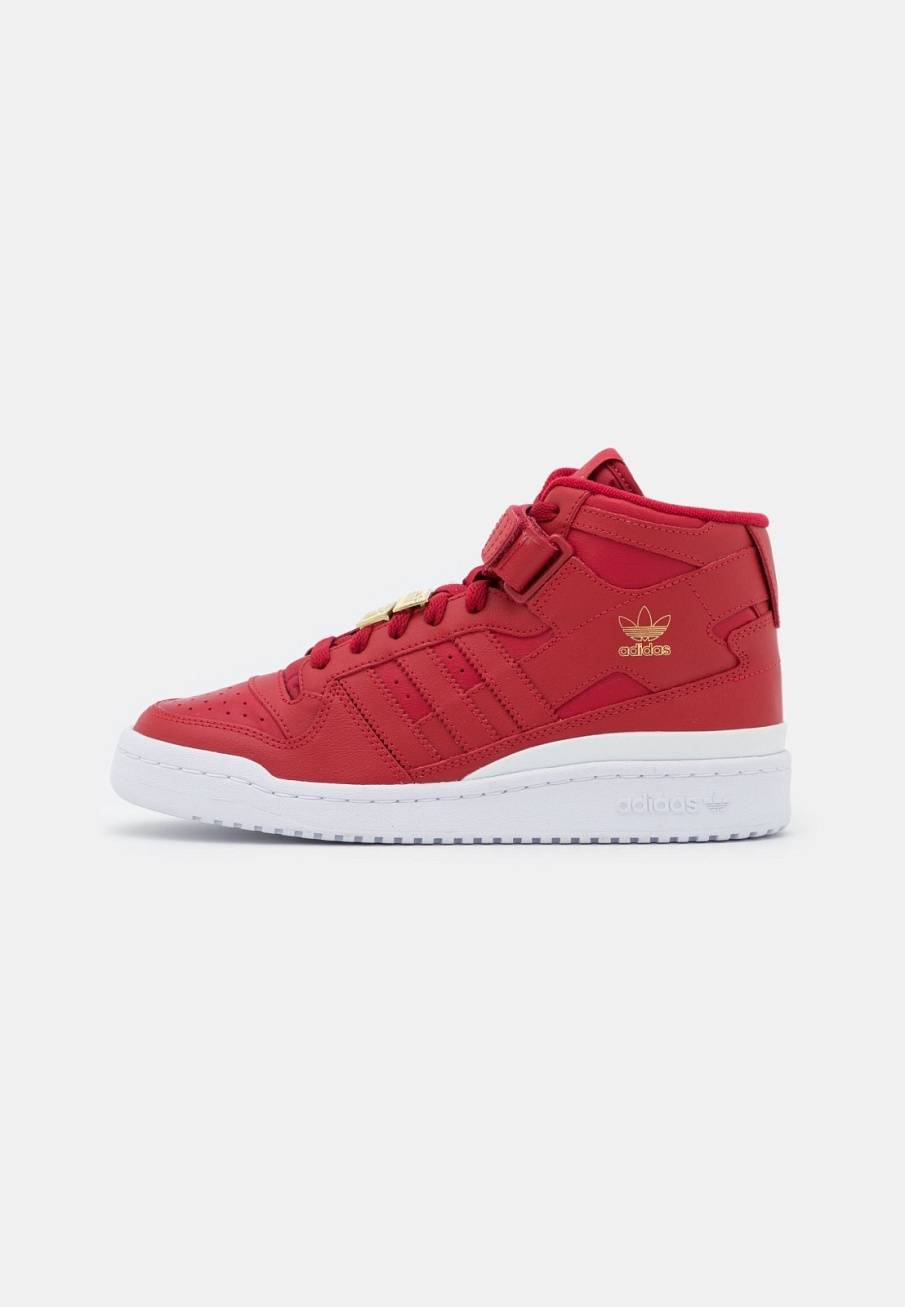 Фото № 1 с приближением к товару «‎Adidas Forum »