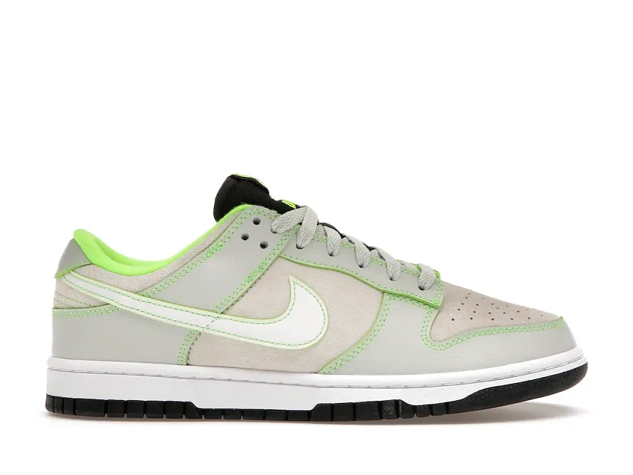 Фото № 1 с приближением к товару «‎Nike Dunk Low University of Oregon PE (2023)»